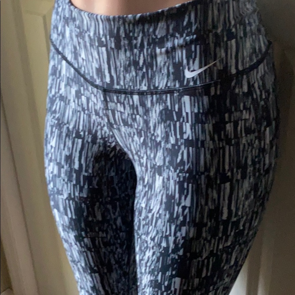 Nike 😊 - Picture 2 of 4
